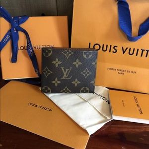 COPY - Authentic Louis Vuitton Mens wallet brown